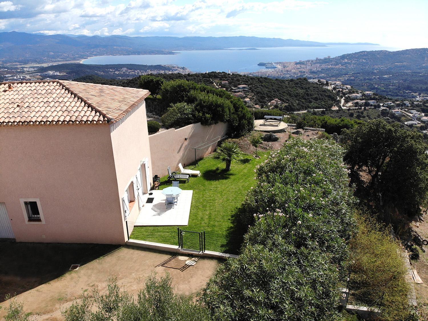 Gites Sassone, Vue Panoramique Sur Ajaccio Et La Mer Alata Exteriör bild