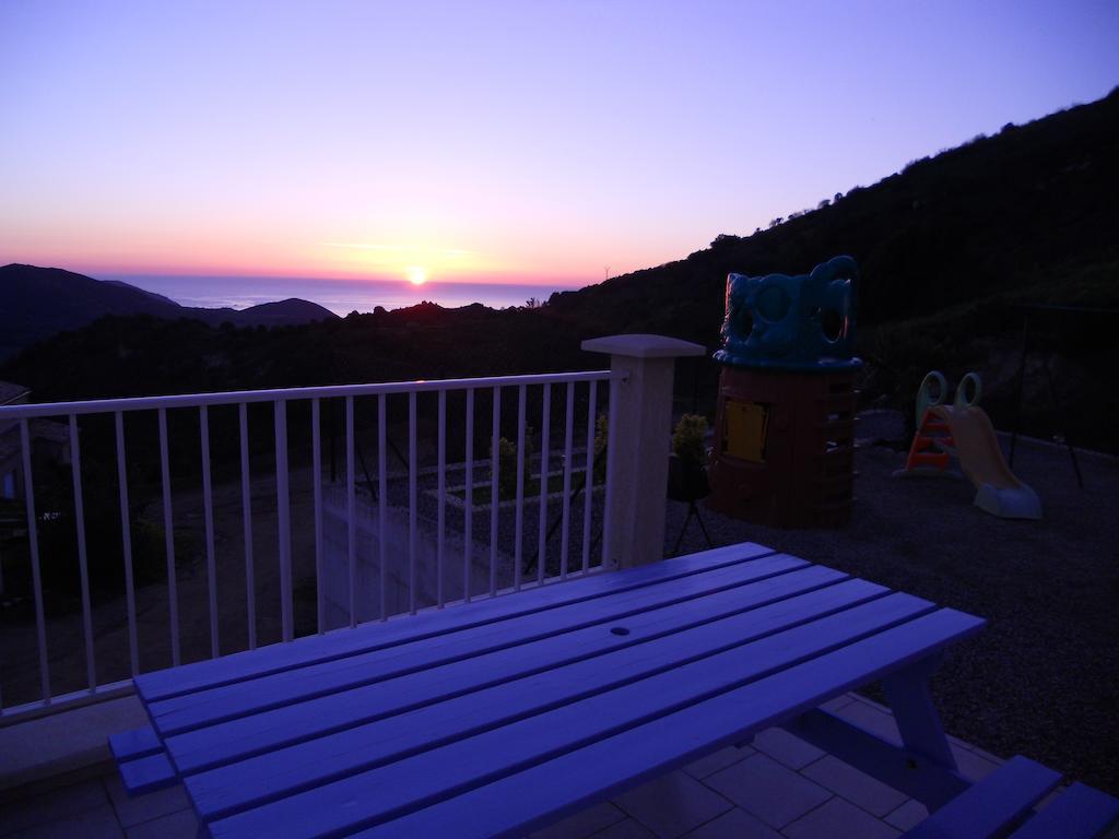 Gites Sassone, Vue Panoramique Sur Ajaccio Et La Mer Alata Rum bild